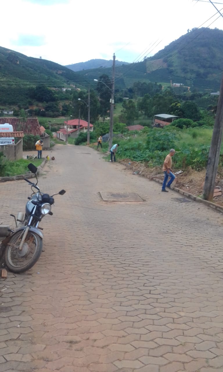 Prefeitura realiza uma nova roda de limpeza de áreas verdes