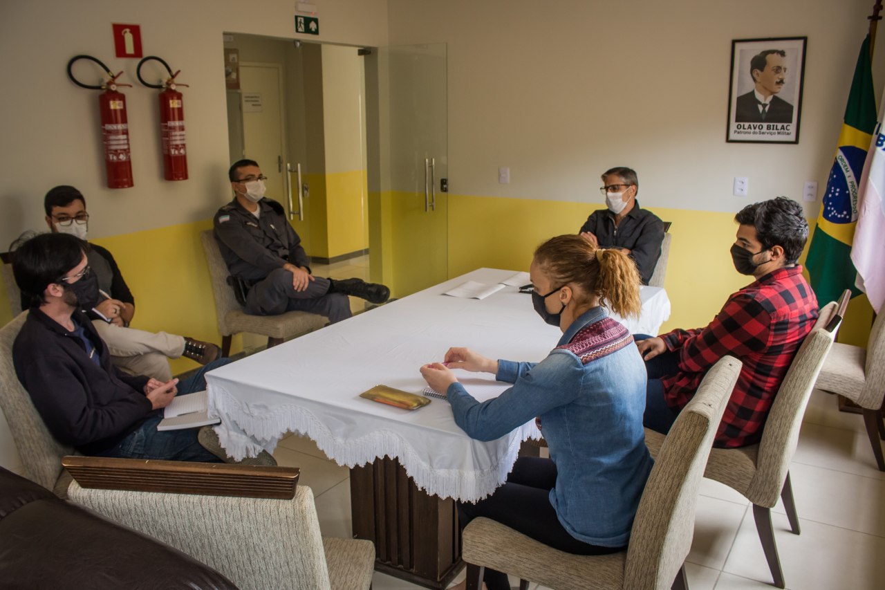 Policia Militar  e Prefeitura se reúnem para debater a situação dos moradores de rua