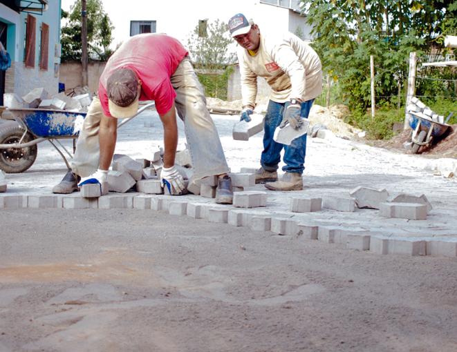 Mais Pavimentações: obras nos Bairros - Novo Horizonte e Chácara do Soniter seguem avançando
