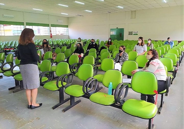 Educação reúne diretores para tratar sobre prevenção da Covid nas escolas