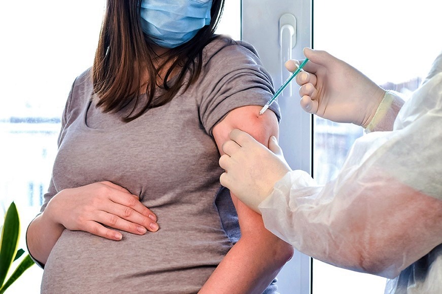 Ibatiba inicia vacinação de gestantes e puérperas contra o Coronavírus no município