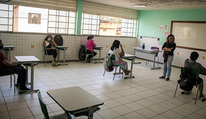 Aulas presenciais do 6º ao 9º ano voltam de forma escalonada em Ibatiba