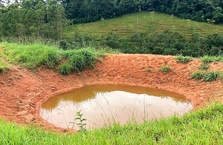 Meio Ambiente de Ibatiba conhece Projeto Barraginhas em Atílio Vivácqua