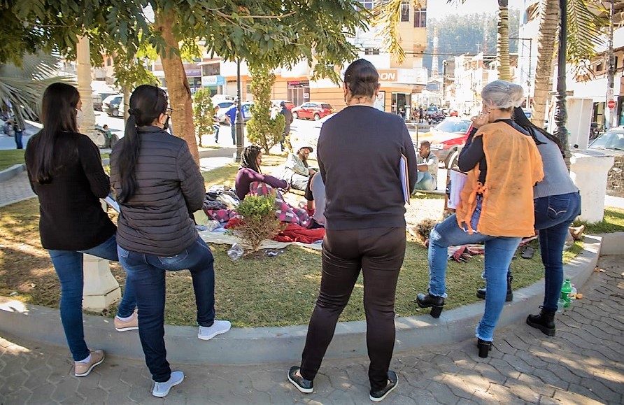 Assistência Social e Saúde realizam ação com pessoas em situação de rua em Ibatiba