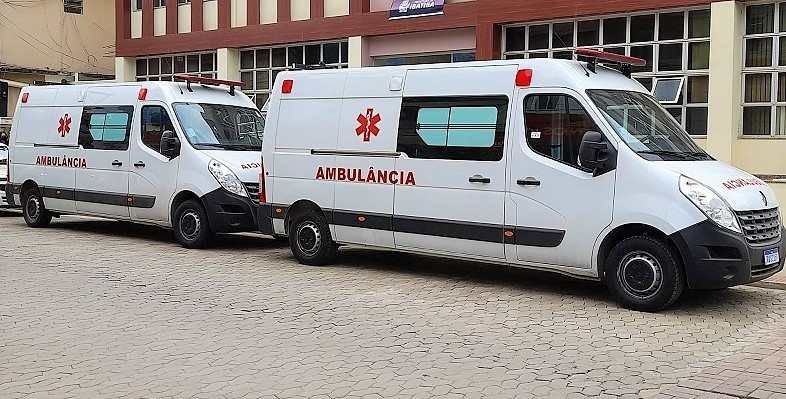 Ibatiba adquire duas ambulâncias UTI Móveis para atuarem no Pronto Atendimento