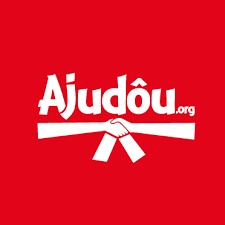Ajudôu oferece aulas gratuitas de voleibol e futsal para 100 jovens de Ibatiba
