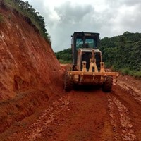 Continua a manutenção das estradas vicinais