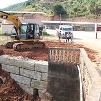 Reparo na ponte de acesso ao Bairro Lacerda