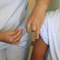 Vacinação contra HPV e Meningite C nas escolas