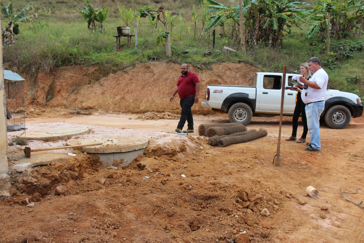 Prefeitura amplia programa de construção de fossas sépticas