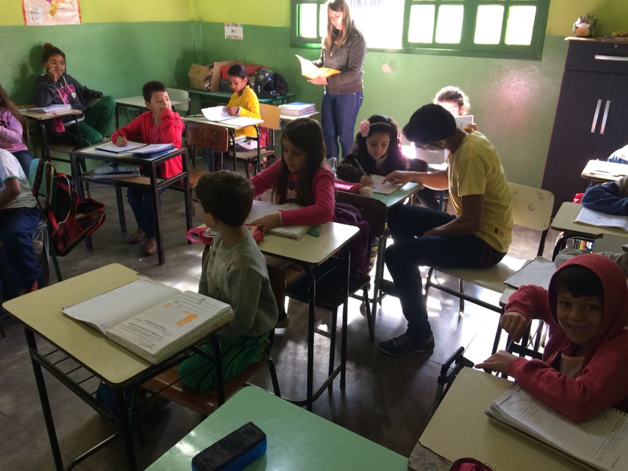 Programa ?Mais Alfabetização? : escolas municipais trabalham com professores auxiliares