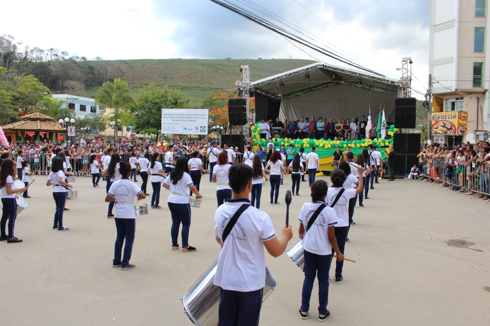 Ibatiba comemora o seu 37º aniversário com desfile cívico