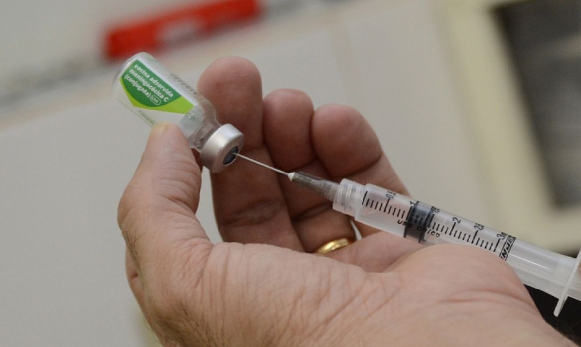 Meningite:  Vacinação disponibilizada para faixa etária de 10 até 29 anos