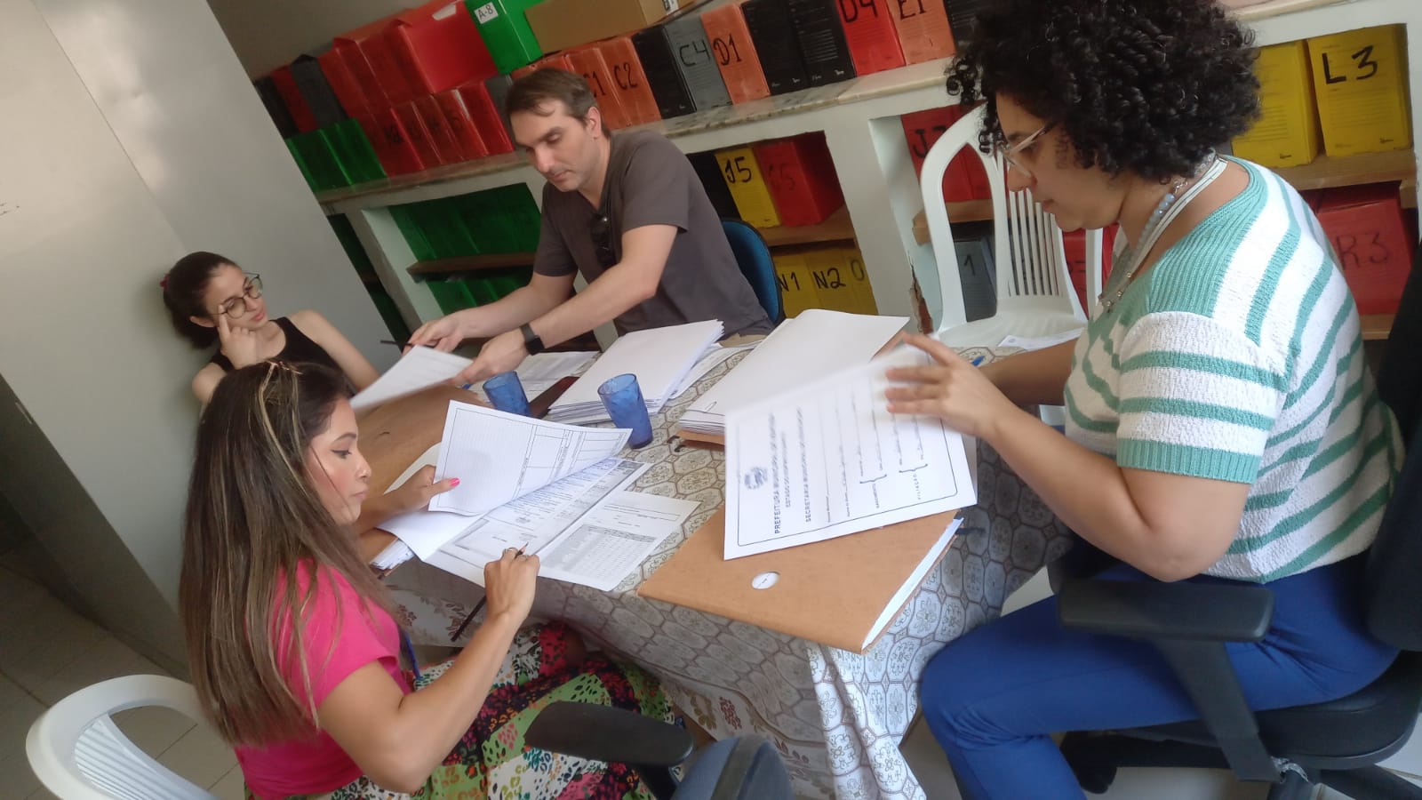 Escola David Gomes recebe visita técnica para análise do Censo Escolar 2023