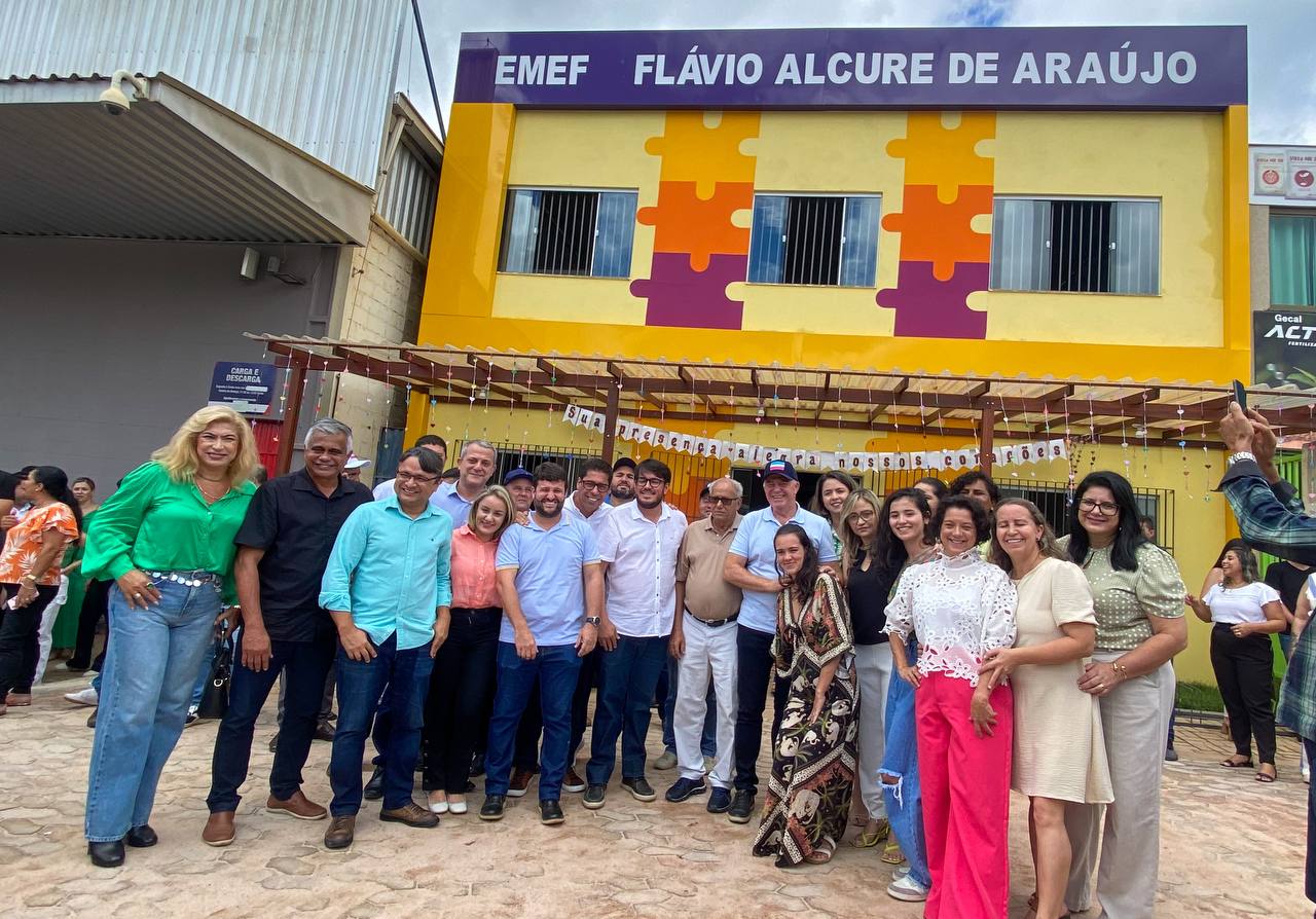 Escola Municipal Professor Flávio Alcure é inaugurada em Ibatiba