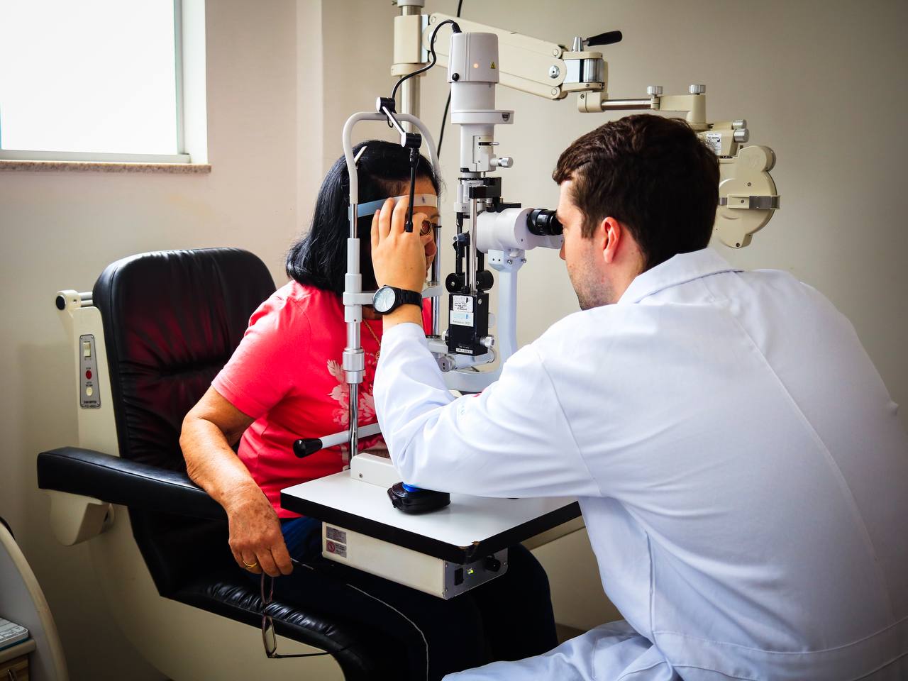 Nesta sexta feira(08), o hospital público da Terra dos Tropeiros realiza sua primeira cirurgia oftalmologista da história