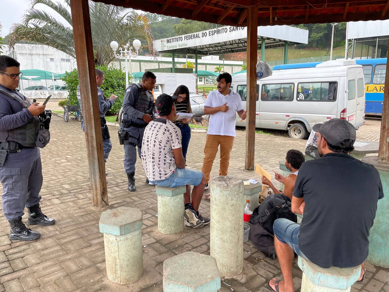 Abordagem Social: Equipe do CREAS realiza ações para assegurar direitos às pessoas em situação de rua 